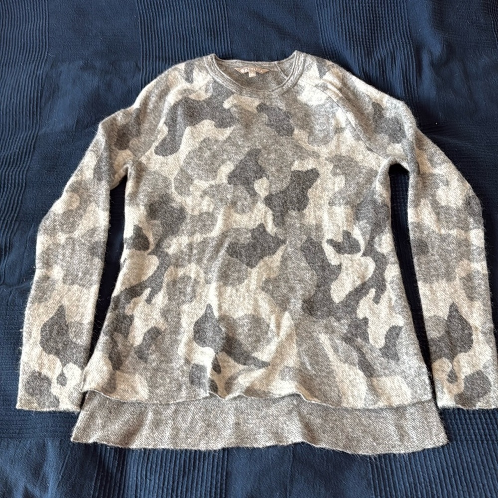 Athleta gray camouflage merino wool/alpaca sweater